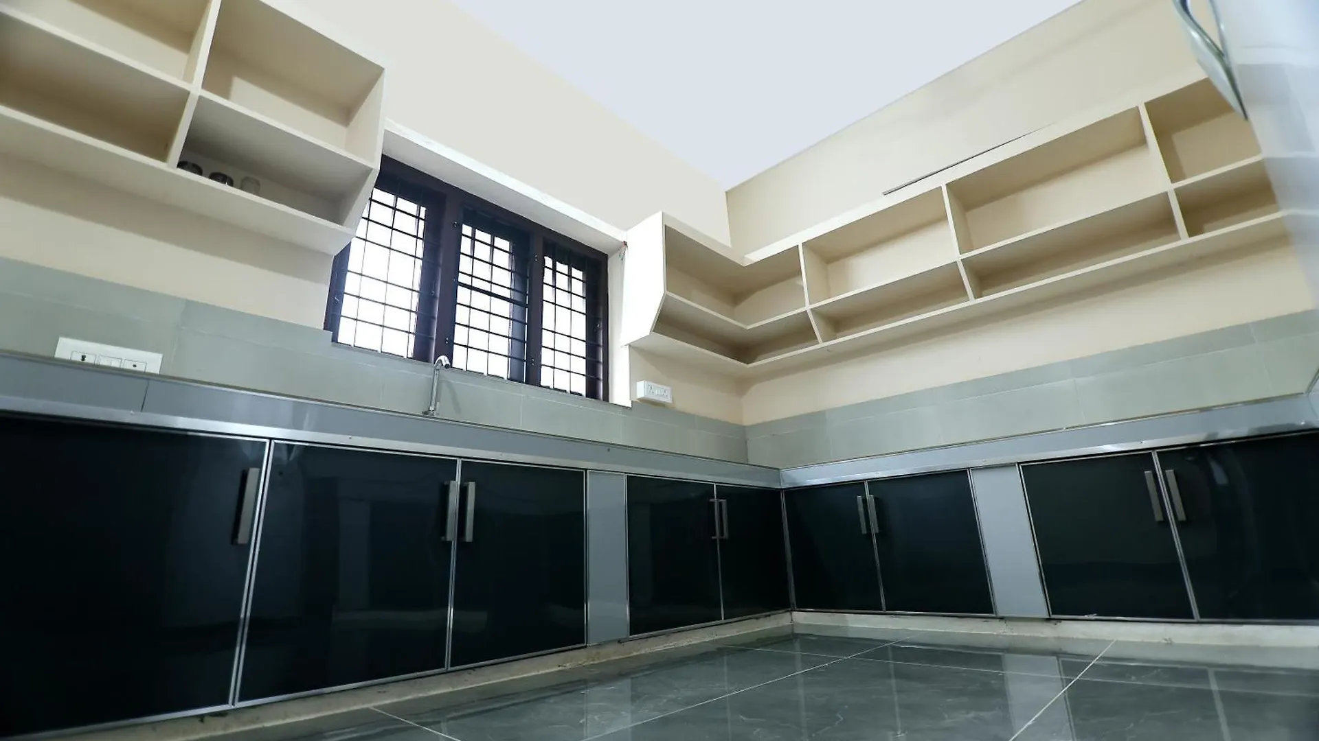 Tranquil Rest House Thrissur Apartment